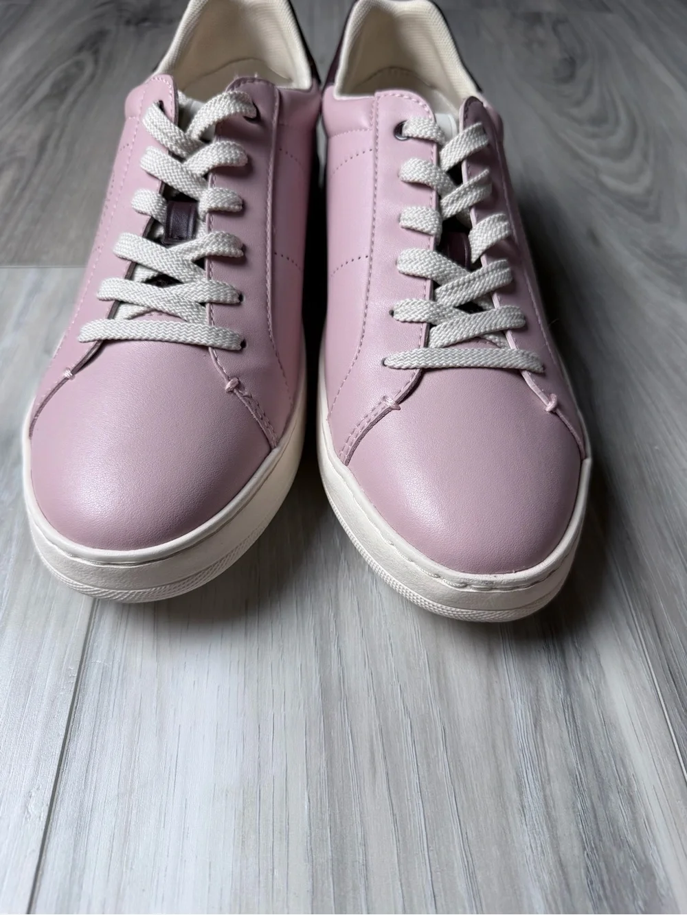 Coach Lowline G5040 Pink Leather Sneakers Women’s Size 10B Burgundy